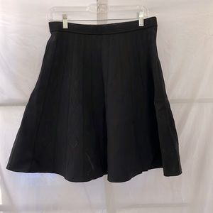 Chelsea & Theodore Black Knee Length Skirt - Size L